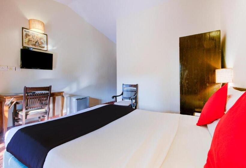 هتل Sea Breeze Beach, Calangute, Goa