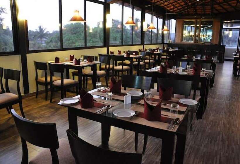 هتل Sukhmantra Resort