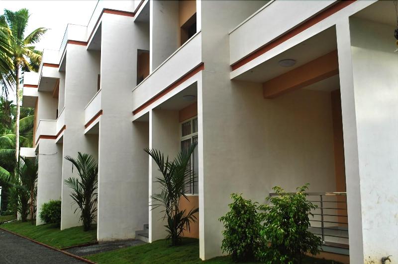 هتل Vasudevam Premium Suites