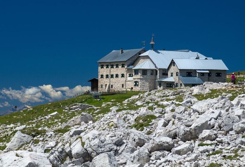 هتل Villa Kastelruth