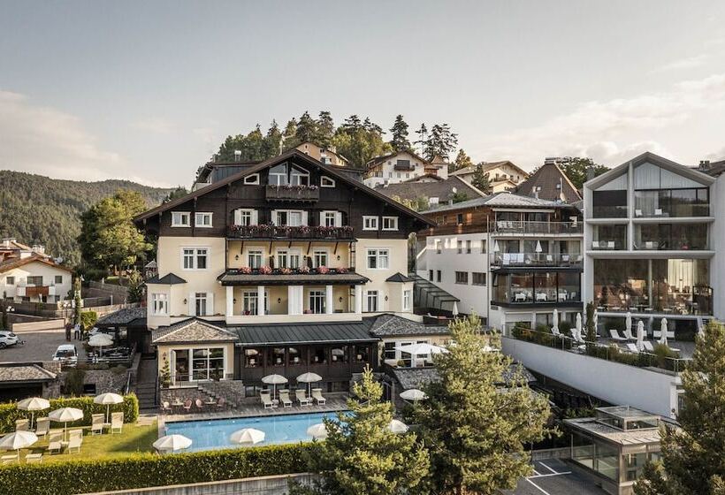 هتل Villa Kastelruth