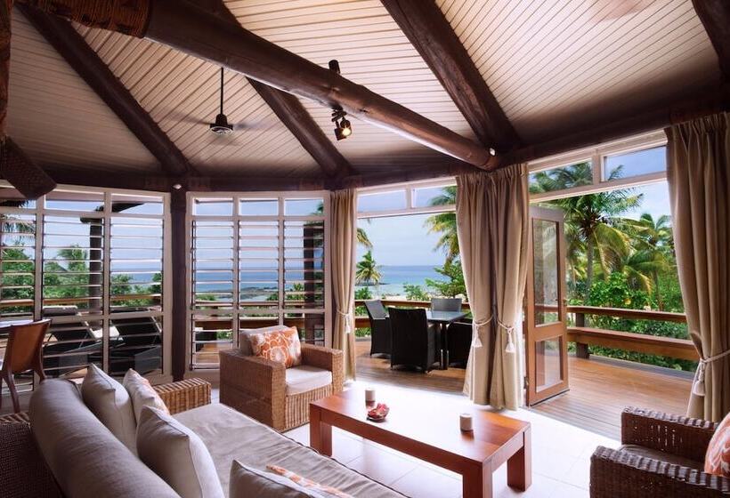 هتل Yasawa Island Resort