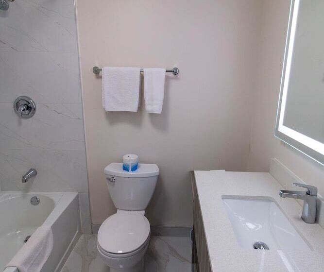 モーテル Borden Inn And Suites