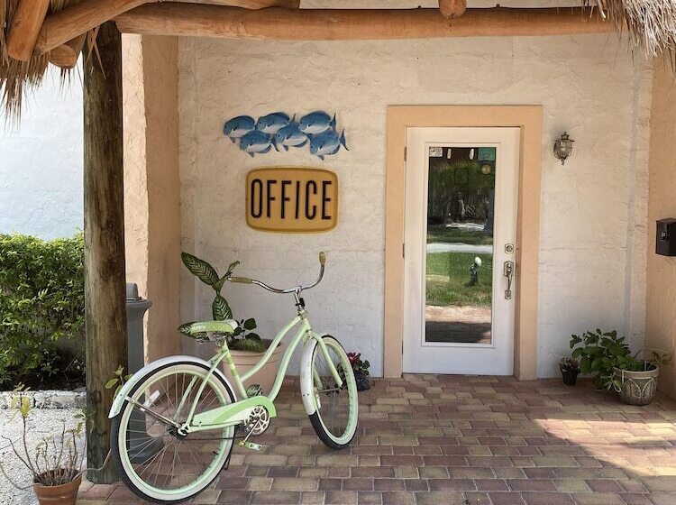 Sunset Cove Beach Resort