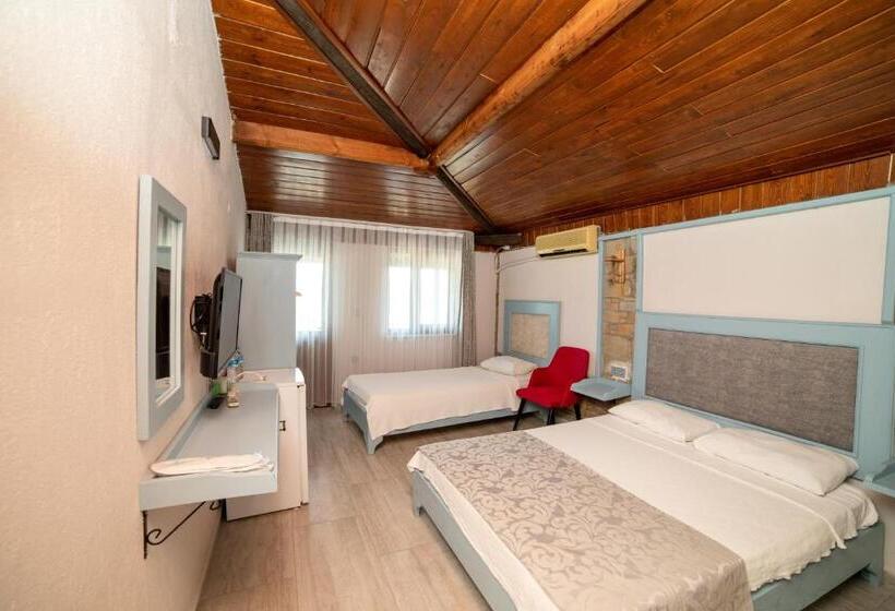 تختخواب و صبحانه Yakamoz Hotel Gökçeada