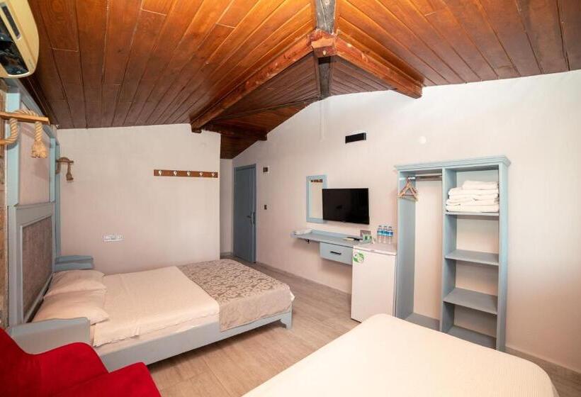 تختخواب و صبحانه Yakamoz Hotel Gökçeada