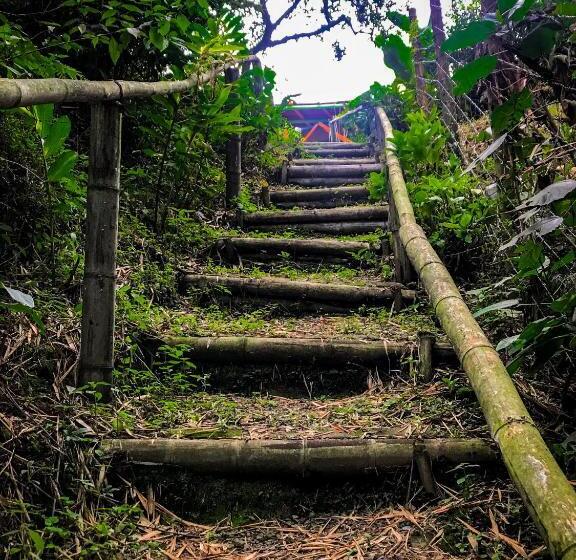 پانسیون Room In Lodge   Family Cabin With Lake View