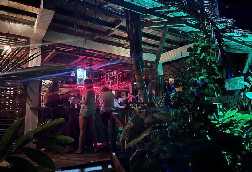 پانسیون Utria Hostel