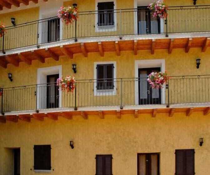 ベッドアンドブレックファースト Room In Apartment Agriturismo Rocca Dei Marchesi