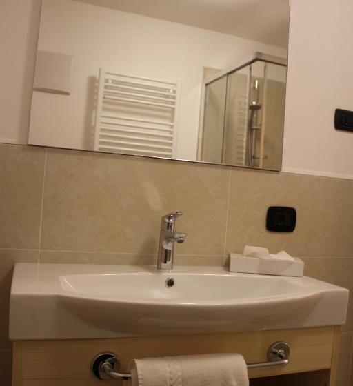 פנסיון La Lum De Roisc