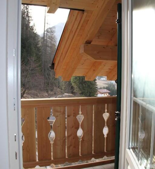 פנסיון La Lum De Roisc