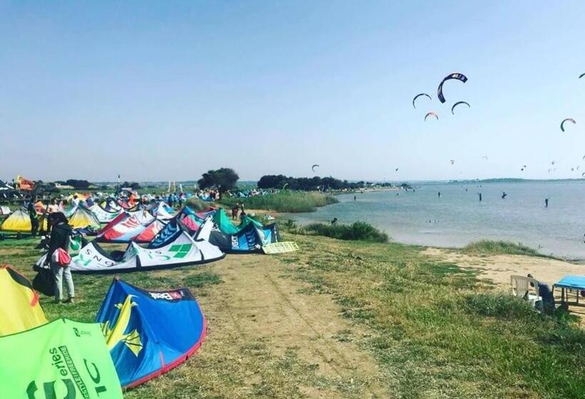 تختخواب و صبحانه Kite Hub Lo Stagnone