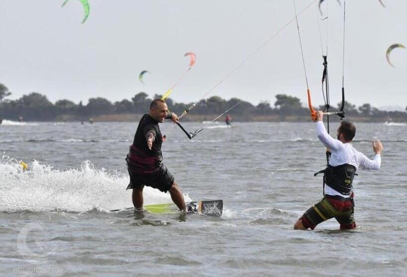 تختخواب و صبحانه Kite Hub Lo Stagnone