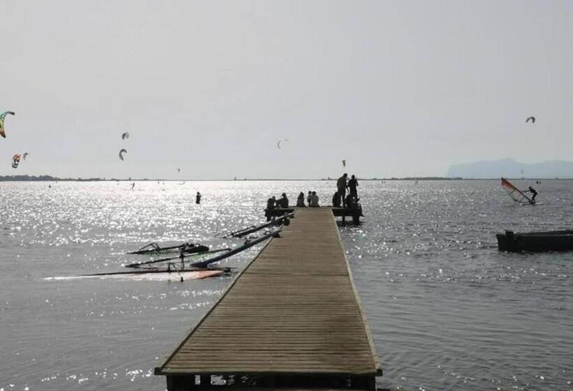 تختخواب و صبحانه Kite Hub Lo Stagnone