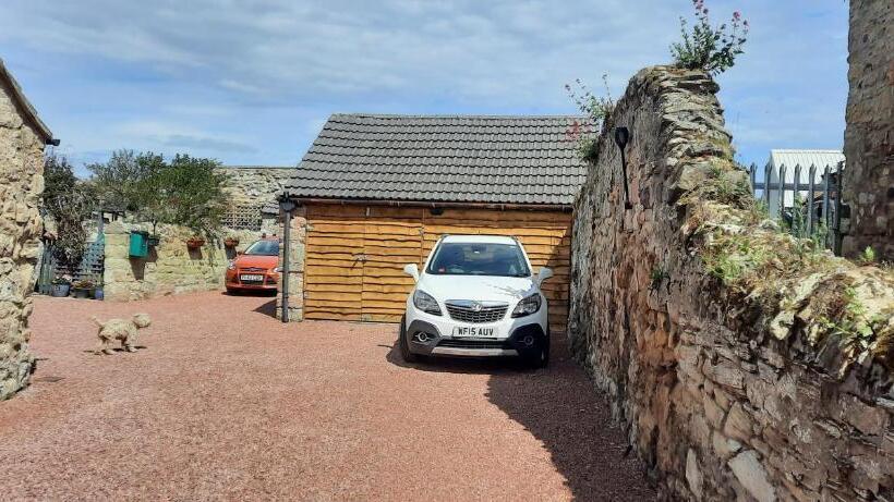 مبيت وإفطار Slate Hall