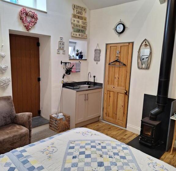 مبيت وإفطار Slate Hall