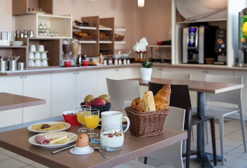 בית מלון כפרי Ace Hôtel Clermont Ferrand La Pardieu