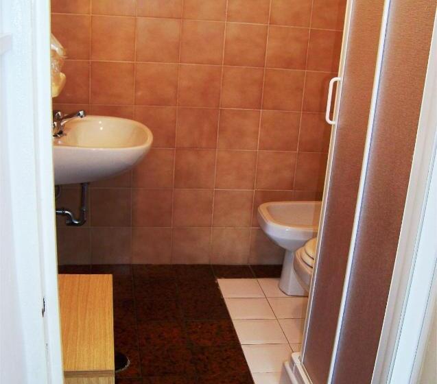 فندق Albergo La Lampara