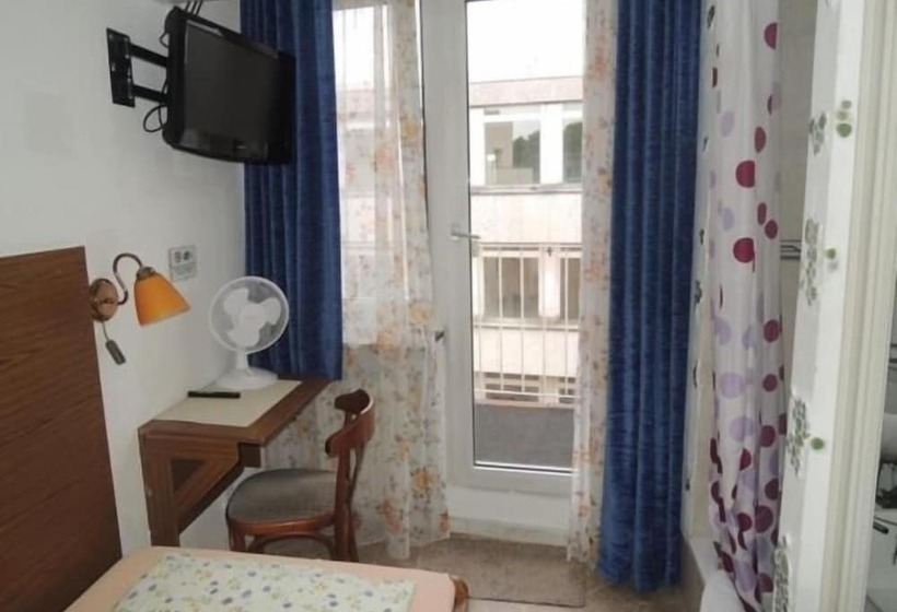 هتل Hostel Heinzelmännchen