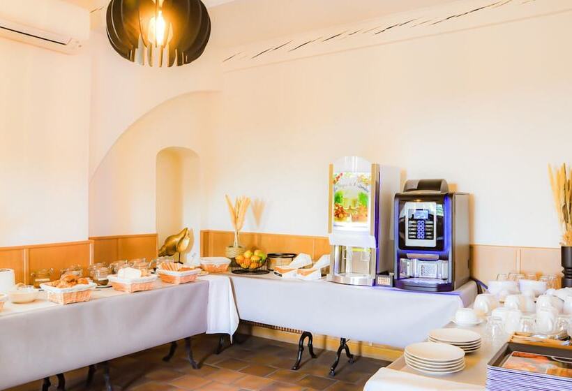 هتل Hôtel Posta Vecchia