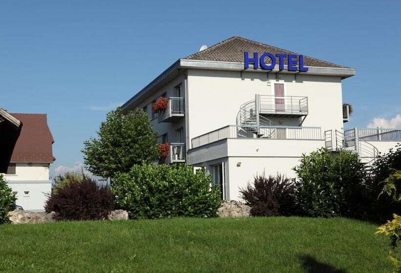 ホテル Hôtel Restaurant Au Lion D Or