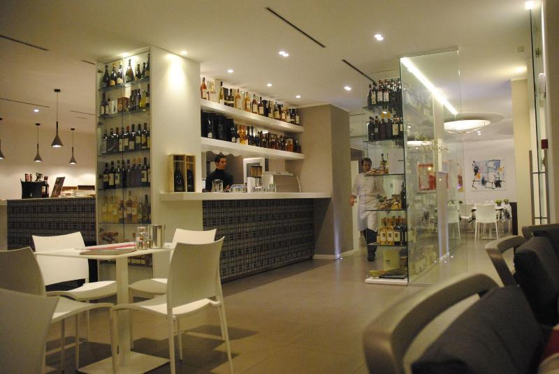 فندق Spluga Sosta &