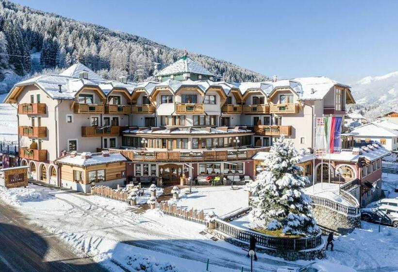 فندق Tevini Dolomites Charming