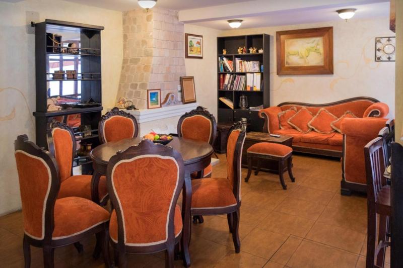 Golden Rest Latacunga