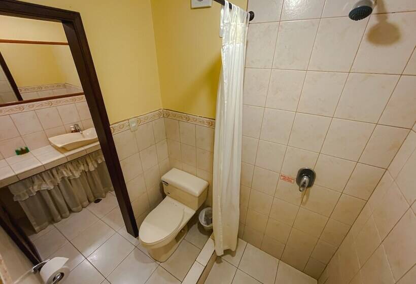 Golden Rest Latacunga