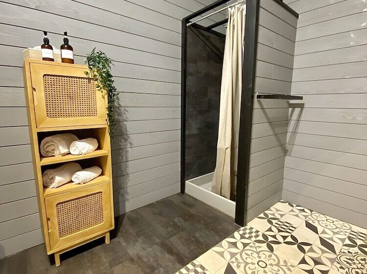 ベッドアンドブレックファースト Nuit Et Spa En Brenne