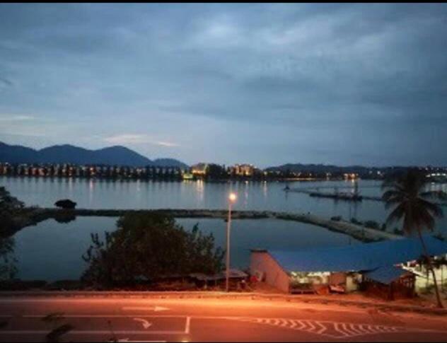 Marina Height Seaview Resort, Teluk Batik, Lumut