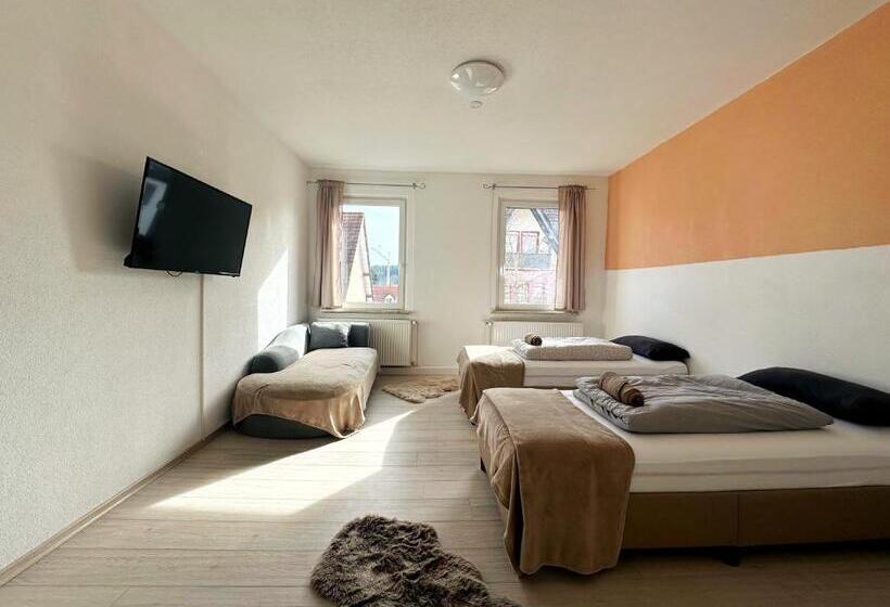 펜션 Cozy Room In A Sharing Apartment Wg In The Black Forest