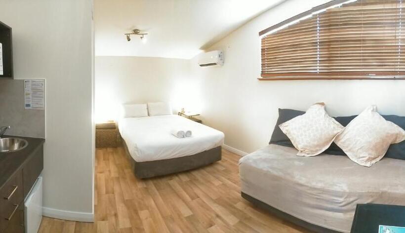 Dunsborough Apartments & Suites