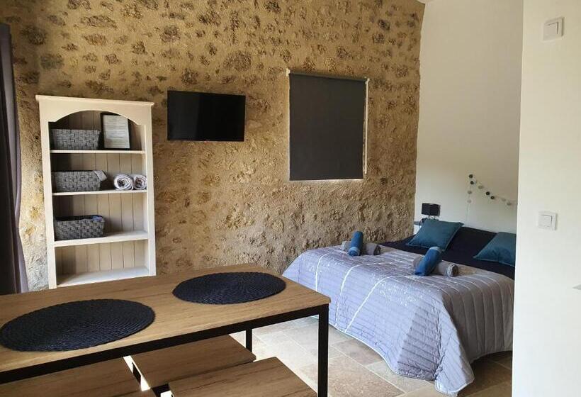 مبيت وإفطار Bastide Bellugue Maison D Hôtes Réseau Bienvenue à La Ferme à 3 Minutes De Lourmarin