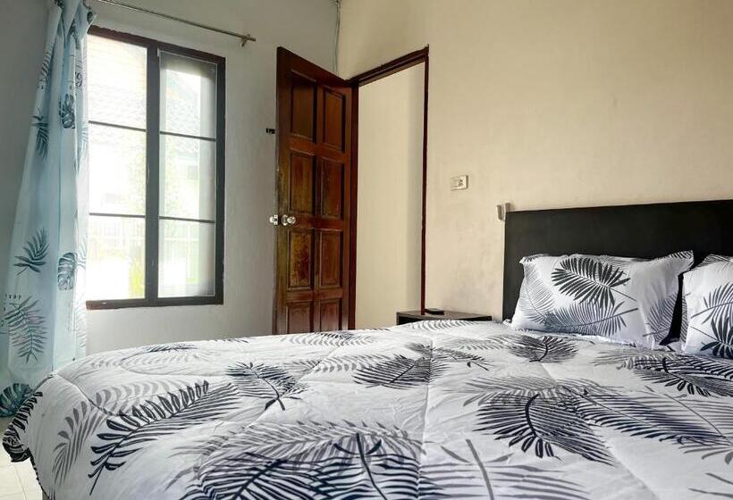 펜션 2br Maryam Villa Near Tesco & Beach