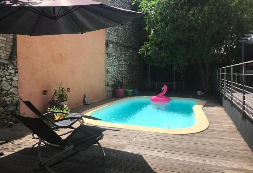 بنسيون Allegria Nîmes