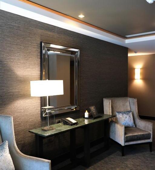 هتل Marsden Viaduct