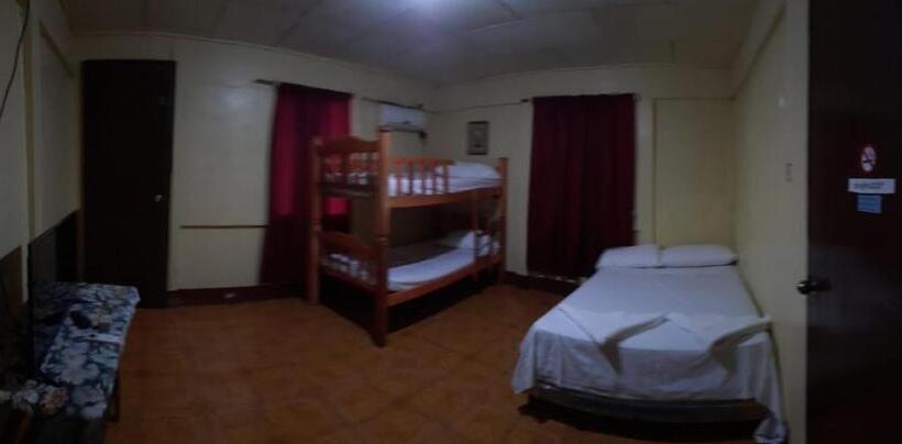 펜션 Tropical Dreams Hostel