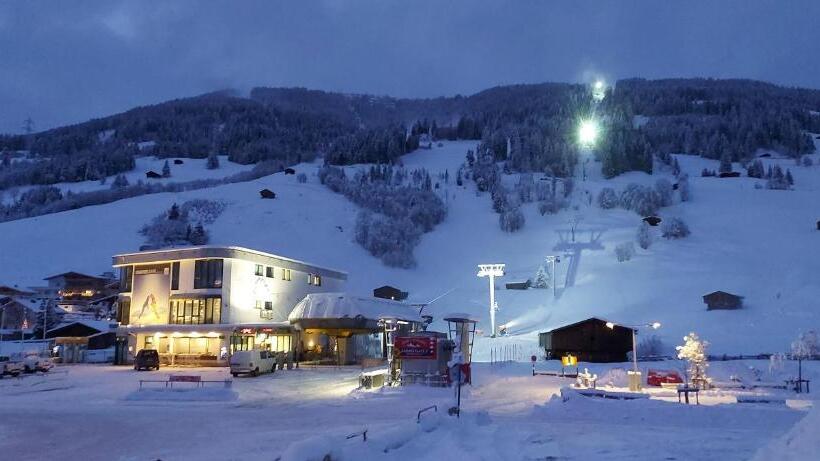 בית מלון כפרי Zeitlos Apartments   Neu Ab Dezember 2024