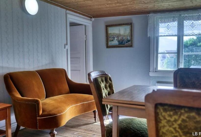 Apelviksgården B&b