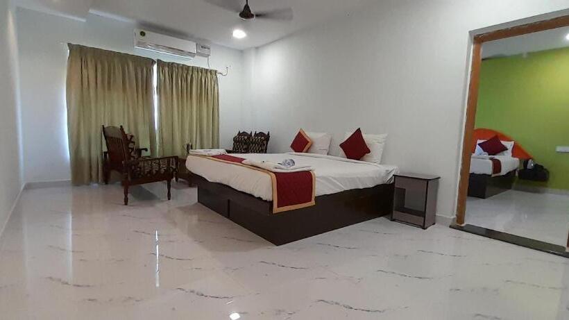 فندق Rajeswari International