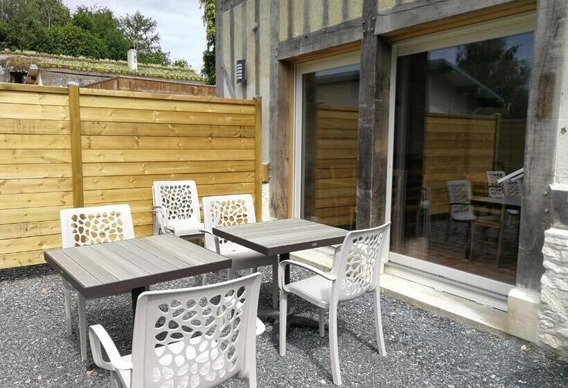 بنسيون Auberge Du Vieux Tour