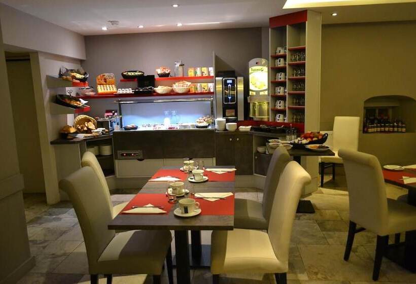 ホテル La Table De Gustave