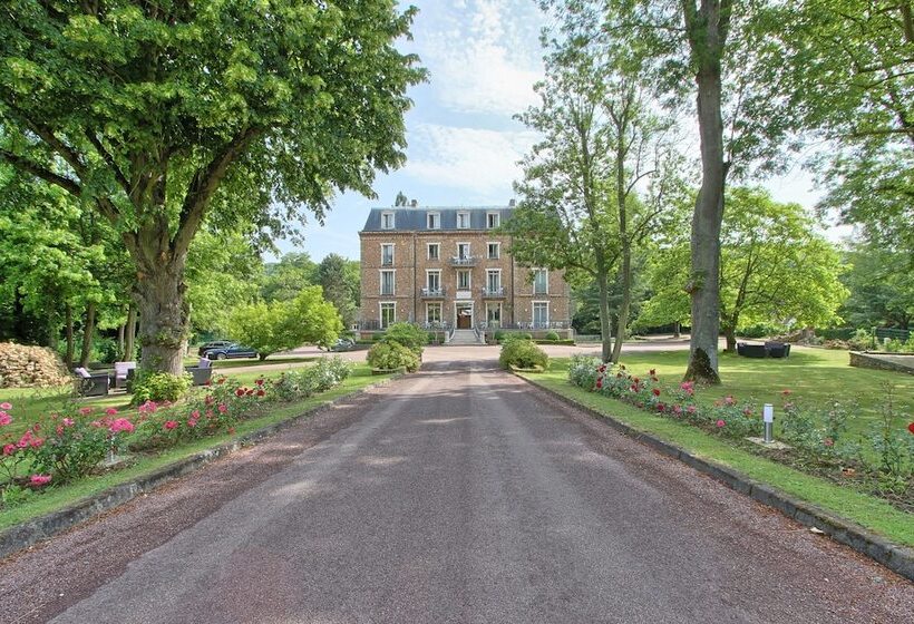 ホテル Logis Hôtel & Restaurant   Le Manoir De Sauvegrain