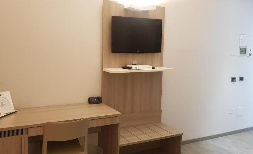 فندق Meuble' Atlantic