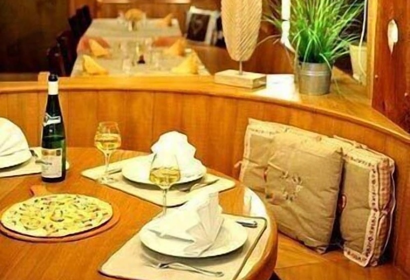 בית מלון כפרי Hôtel Restaurant A L Aigle