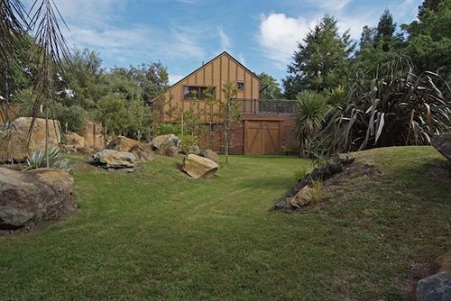 בית מלון כפרי Turangi Trout Lodge