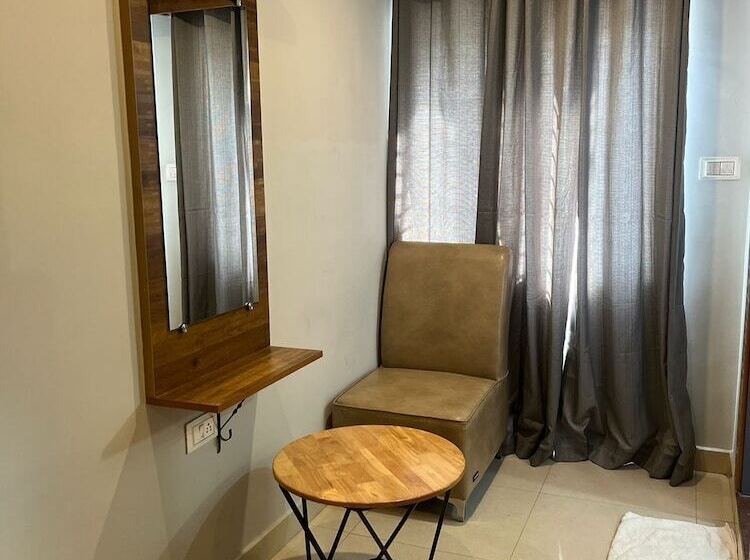 호텔 Avenue Suites