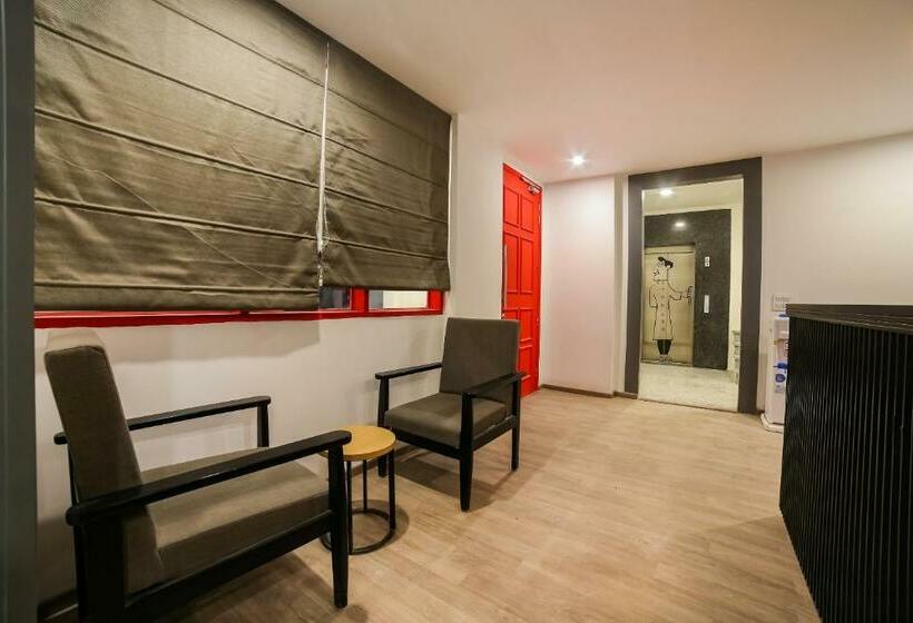 Hotel Super Townhouse Near Appu Ghar