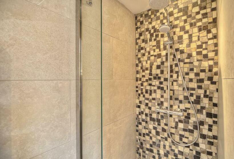 ベッドアンドブレックファースト Le Refuge   Gigaro Lodges